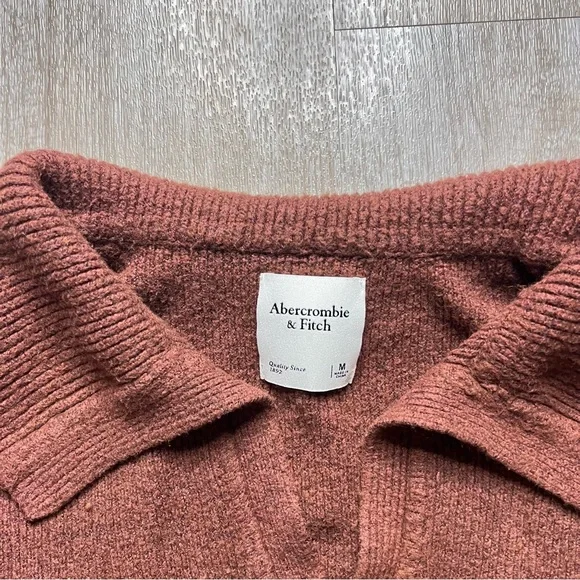 Abercrombie & fitch pullover sweater - medium - Picture 3 of 4